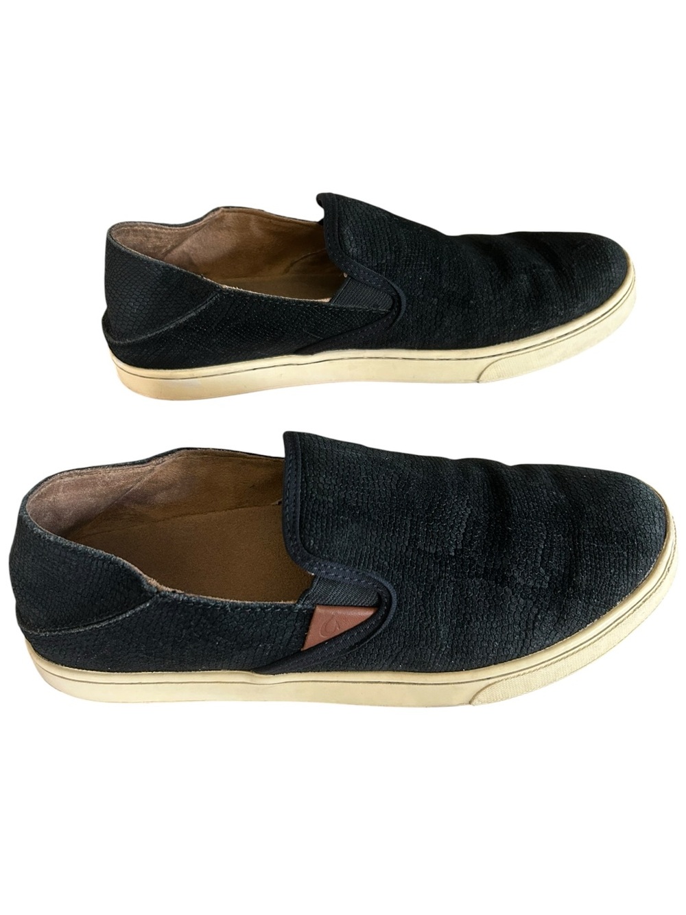 Olukai Pehuea Black Leather Texture Pattern Slip On Shoes Women’s Size 9